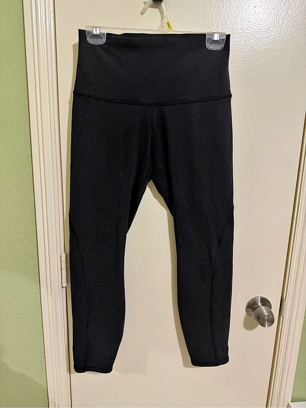 lululemon In Movement Tight 25" *Everlux Black Leggings Waist 8